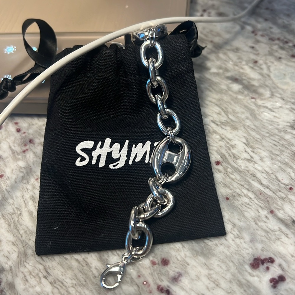 Stylish Black and Silver Chain Necklace